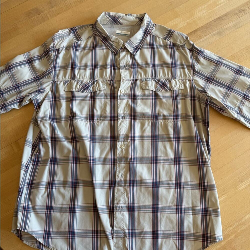 Columbia Men's Cream and Blue Plaid Button-Down Shirt